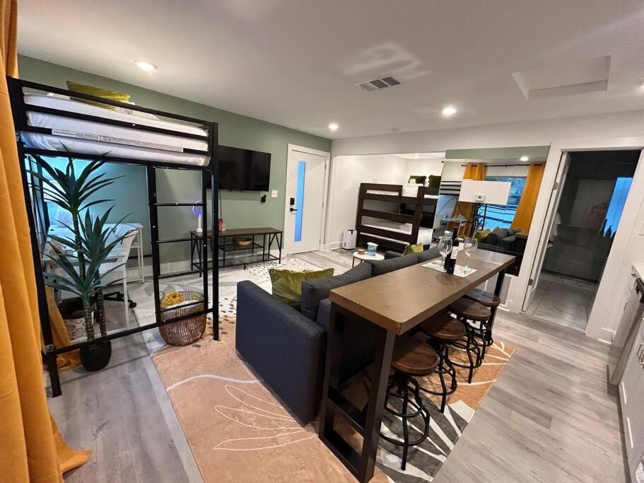 Apartment Spectacular Sleeps 7 Nr Big Tex *
